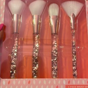 Make up brushes BRAND NeW